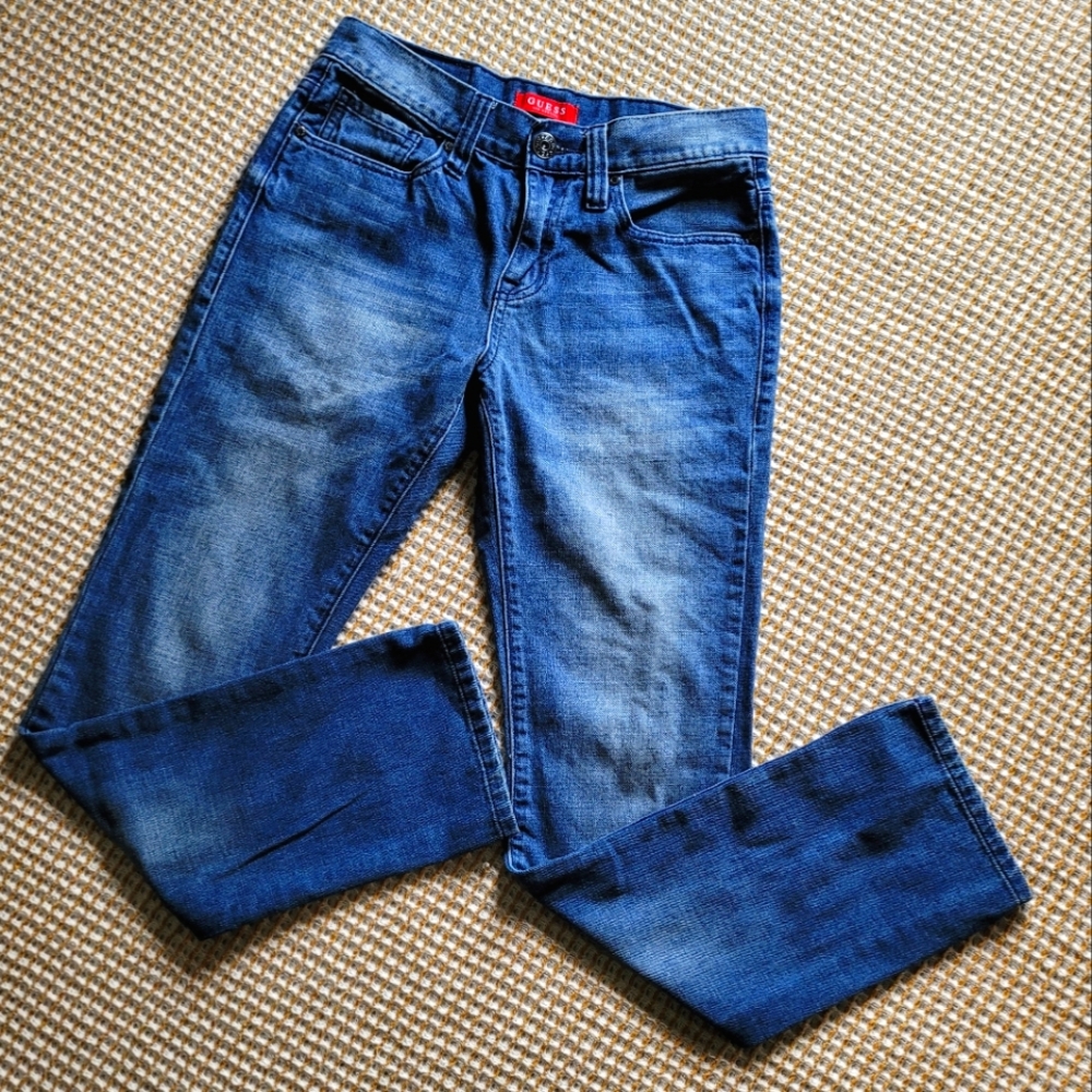 ⭐️GUESS Los Angeles, Ultra skim McCrae fit⭐️